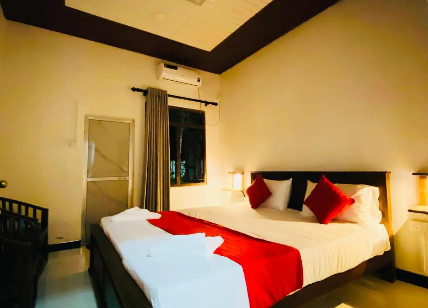 Tropical Dream Villa Habarana Moragaswewa Country house